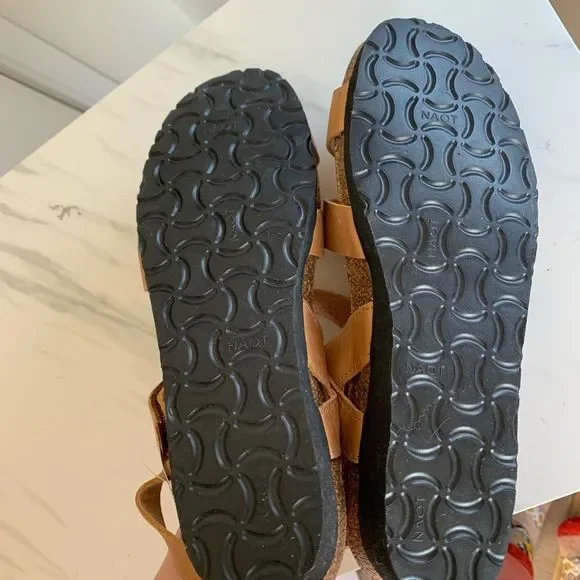 NAOT Kayla genuine leather beige gladiator sandals flats wedges sz 39 8 womens - Picture 6 of 6